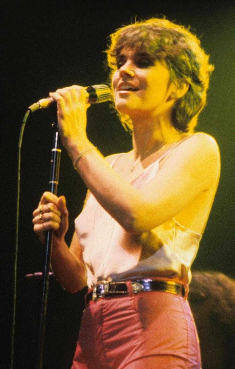 Birth Chart Linda Ronstadt (Cancer) Zodiac Sign Astrology